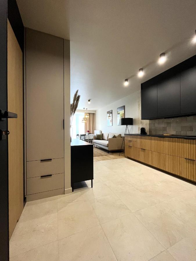 Wyszynskiego Apartment - Self Check-In 20H - Parking &Lift Wrocław Buitenkant foto