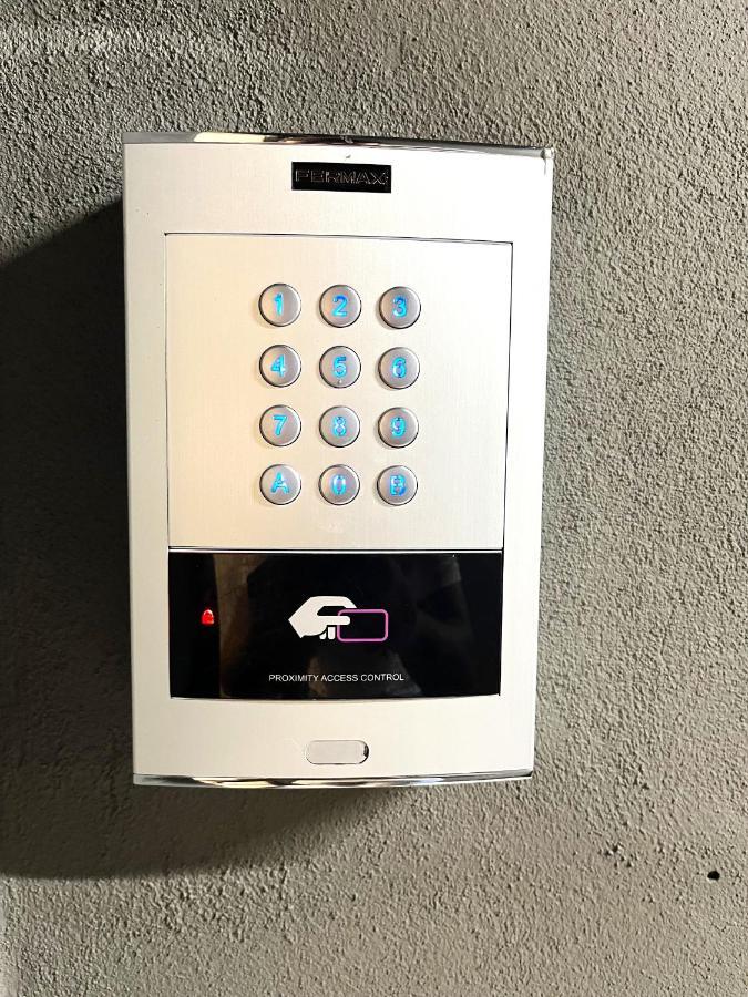 Wyszynskiego Apartment - Self Check-In 20H - Parking &Lift Wrocław Buitenkant foto